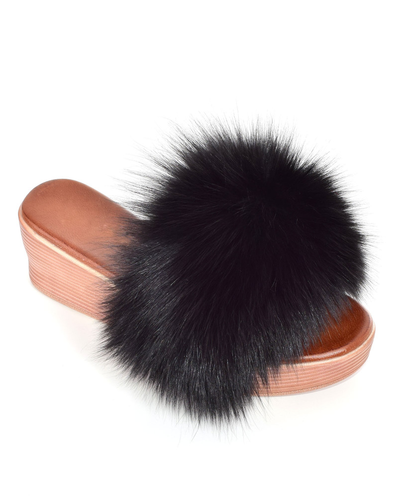 Women's wedge sandals with black fox fur