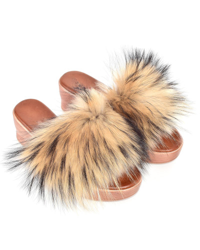 Women's wedge slippers with raccoon fur