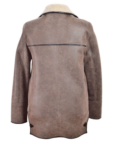 Men's sheepskin coat made of natural lambskin