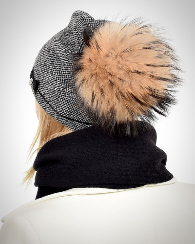 Wool Hat Beanie with Raccoon Fur Pom Pom VINCA