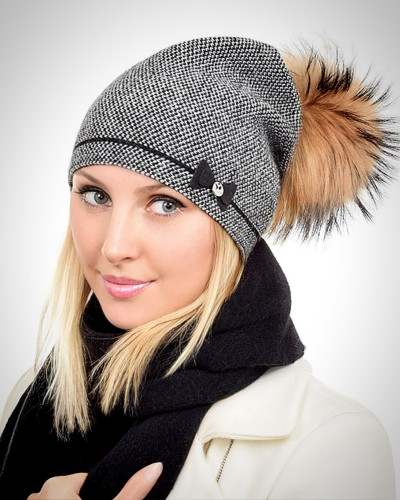 Wool Hat Beanie with Raccoon Fur Pom Pom VINCA