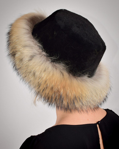 Women's bucket hat made from raccoon fur and lamb leather